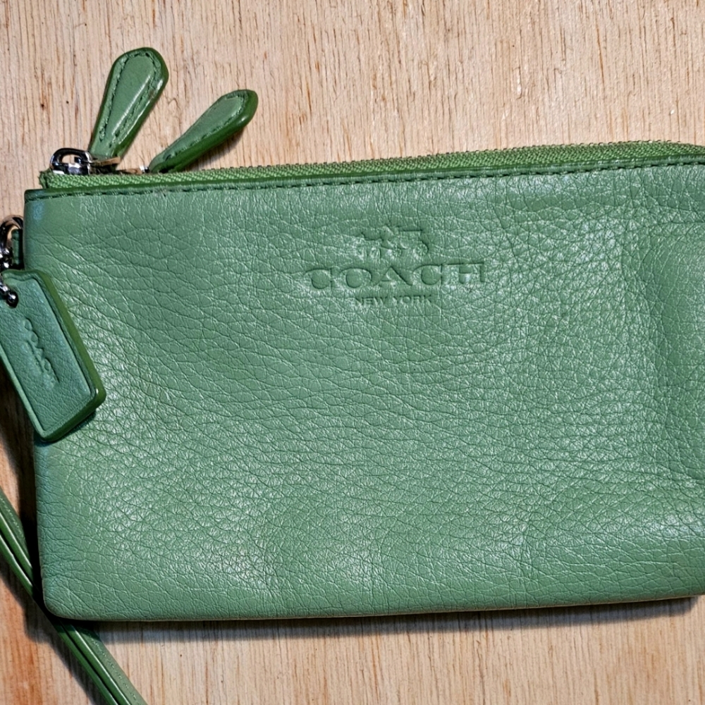 Coach Wristlet Green